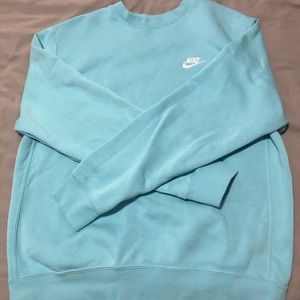 Nike Sportswear Club Fleece Crew (size medium)